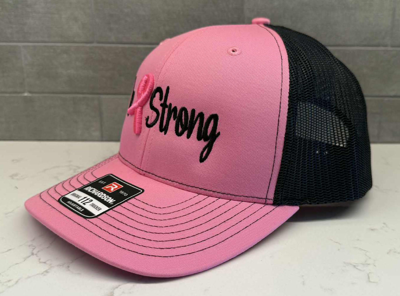 BE STRONG Cancer Ribbon Hat - Richardson 112 Pink/Black